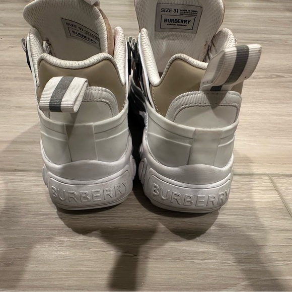 Burberry Plaid Sneakers Kids size 13 (31 UK) gently used condition - Picture 6 of 11